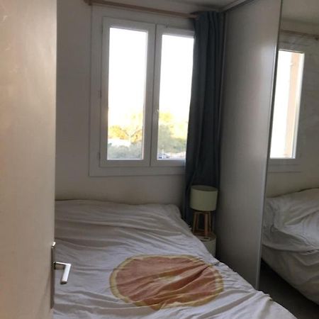 شقة Vacances A Frejus Avec Piscine المظهر الخارجي الصورة